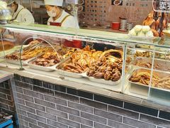 -老鼎万春卤菜(五代传承创始老店)