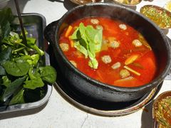 -贵府酸汤牛肉火锅·贵州老字号(飞山街店)