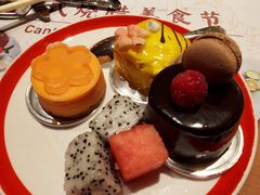 -咖啡苑自助餐厅·中国大饭店