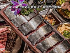 -围炉肉舍•炭烤活鳗•丹东海鲜烤肉(步行街店)