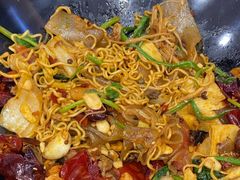 -醉人椒麻辣香锅(王府井喜悦店)