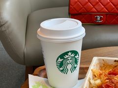 馥芮白FW-星巴克臻选(南京艾尚天地店)