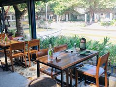 -喜洲吧·江畔老船厂·庭院餐厅(喜临院店)