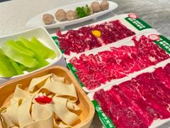 -潮牛壹号鲜牛肉火锅(光谷天地店)
