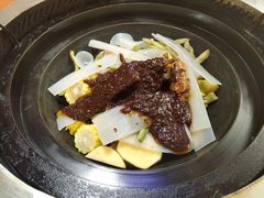 豆角烀饼锅-满兴咱妈烀饼铁锅炖(兰州北街店)