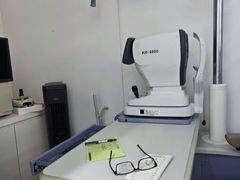 -美式眼镜·授权蔡司.依视路.尼康.豪雅.明月(南翔印象城店)