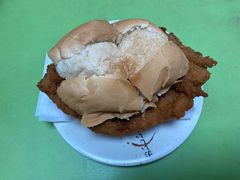 猪扒包-胜利茶餐室