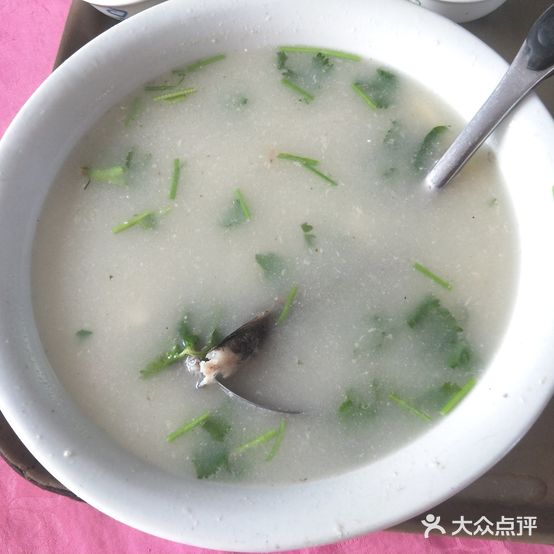 鸿运河鲜楼