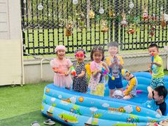 -MuaKids Garden