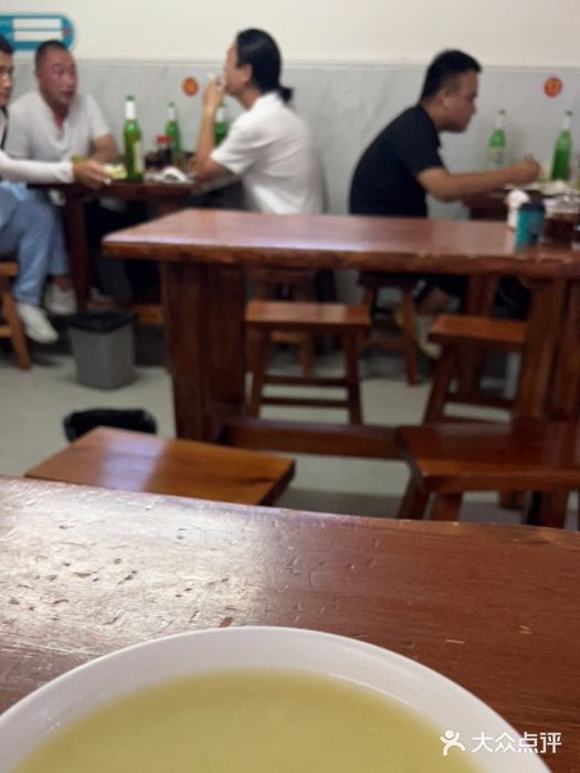 宝瑞门钉肉饼店大堂图片