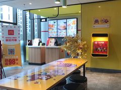 -麦当劳(普陀香溢花城店)