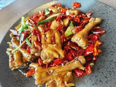 -曼听小寨海鲜烧烤·大连辣炒大王(盖州街店)