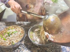 -正宗杨记普洱酸醋米线(总店)