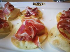 -LENBACH兰巴赫西餐啤酒坊(大连东港店)