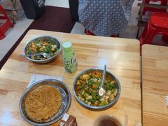 -柳州肥姨妈大骨螺蛳粉(东靖路店)