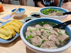 -老新隆牛肉锅贴(新街口店)