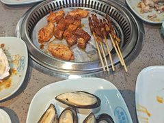 -金滏山·烤肉海鲜火锅自助(襄阳万达店)