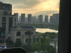 -荣耀.西式融合餐厅(留云湖店)