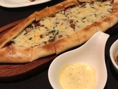 牛肉奶酪皮塔饼-Efes Turkish & Mediterranean Cuisine 艾菲斯餐厅(陆家嘴店)