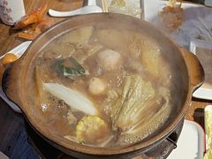-阿润打边炉·鲜切鸡煲(华漕店)
