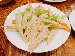 -清真吴记门钉肉饼·喜多利