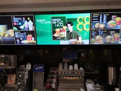 -麦当劳(新华路步步高店)