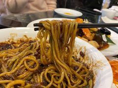炸酱面-桃园中华料理炸酱面(燕儿岛路店)