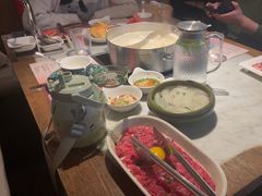 -尚尚仙·酸汤猪手·猪肚鸡火锅(华联万柳购物中心店)