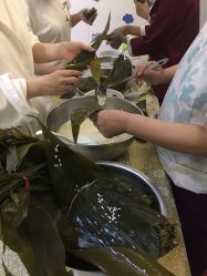 端午节包粽子活动-美满国际月子中心(合生汇店)