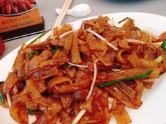 干炒牛河粉-御花园·粤菜·海鲜火锅(中山公园店)