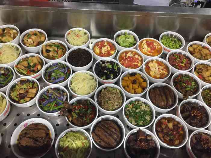 浏阳蒸菜(淮海东路店)-"公司附近的一家快餐店,因为喜欢吃清淡的,.