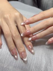 -U3美甲美睫沙龙