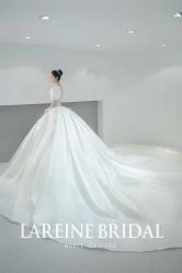 -拉瑞娜LaReine婚纱礼服高级定制