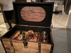 -罗宾斯牛排馆(重庆丽晶酒店)