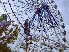 -蓝精灵乐园·世茂精灵之城主题乐园