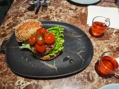 -Let'sBURGERplus·非常创意汉堡(三里屯店)