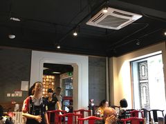大堂-北平食府·北京烤鸭(北京西站六里桥店)