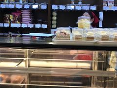 -红宝石·鲜奶小方·海派西点房(浦三店)