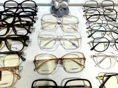 -潘多拉眼镜·蔡司依视路明月(潘家园店)