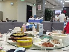 大堂-大鸭梨烤鸭店(金顶街店)