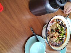 -有红鸡毛店·川菜(建设路店)