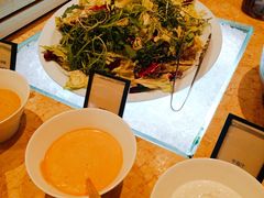 -大中华希尔顿酒店-念自助餐·嗨啤·小龙虾