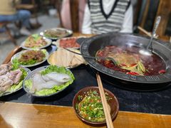 -重庆故事姊妹老火锅(财经学院店)