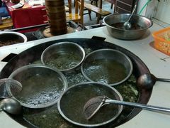 -谢老五跷脚牛肉·非遗传承店