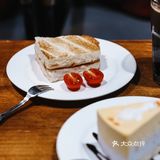 广州有个藏着光影与复古书香的折叠空间