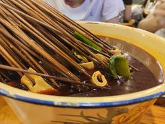 -拈签一笑黄牛肉辣卤串串