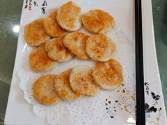 香煎墨鱼饼-东江渔村(皇悦店)