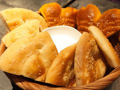 馕团出道-耶里夏丽·丝路新疆菜·清真食品(徐汇南丹东路臻选店)