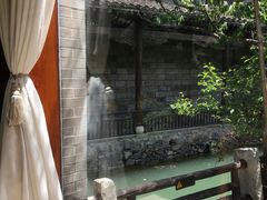 -汤河清真餐馆