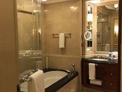 -广州富力丽思卡尔顿酒店